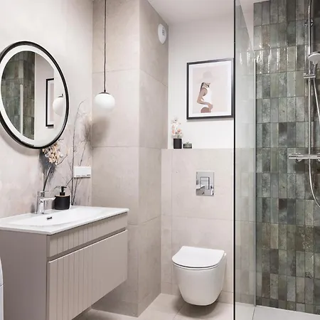 New #madalinskiego57 - Center, New Bulding, 2 Bedrooms, 2x Double Beds And A Fold-out Sofa, Separate Kitchen, Air Conditioning, Balcony, Underground Parking, Self Check In 24h, Internet, Netflix, Coffee Machine, Washing Machine,1 Km To The Railw ヴロツワフ