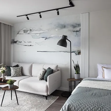 New #madalinskiego57 - Center, New Bulding, 2 Bedrooms, 2x Double Beds And A Fold-out Sofa, Separate Kitchen, Air Conditioning, Balcony, Underground Parking, Self Check In 24h, Internet, Netflix, Coffee Machine, Washing Machine,1 Km To The Railw Διαμέρισμα