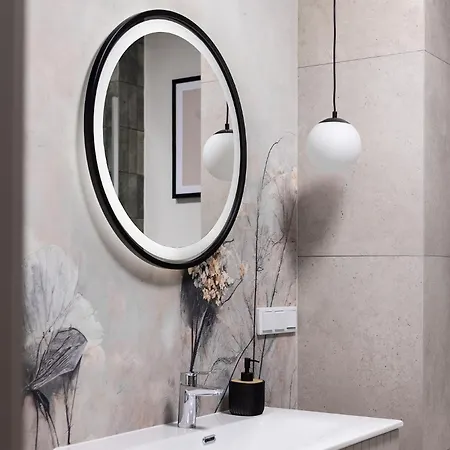 New #madalinskiego57 - Center, New Bulding, 2 Bedrooms, 2x Double Beds And A Fold-out Sofa, Separate Kitchen, Air Conditioning, Balcony, Underground Parking, Self Check In 24h, Internet, Netflix, Coffee Machine, Washing Machine,1 Km To The Railw Daire