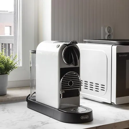 New #madalinskiego57 - Center, New Bulding, 2 Bedrooms, 2x Double Beds And A Fold-out Sofa, Separate Kitchen, Air Conditioning, Balcony, Underground Parking, Self Check In 24h, Internet, Netflix, Coffee Machine, Washing Machine,1 Km To The Railw *